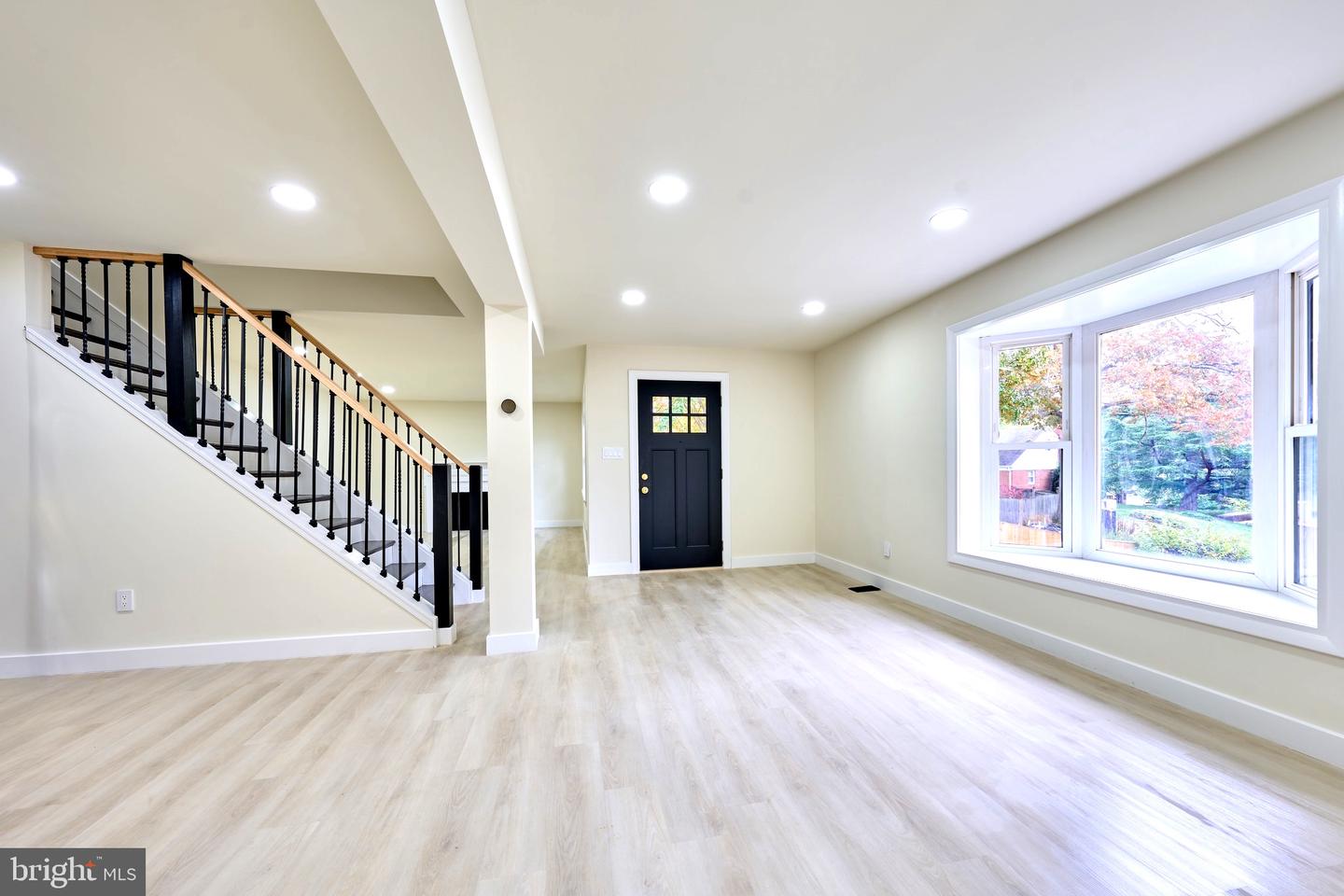 1904 LAMSON PL, MCLEAN, Virginia 22101, 6 Bedrooms Bedrooms, ,4 BathroomsBathrooms,Residential,For sale,1904 LAMSON PL,VAFX2270298 MLS # VAFX2270298