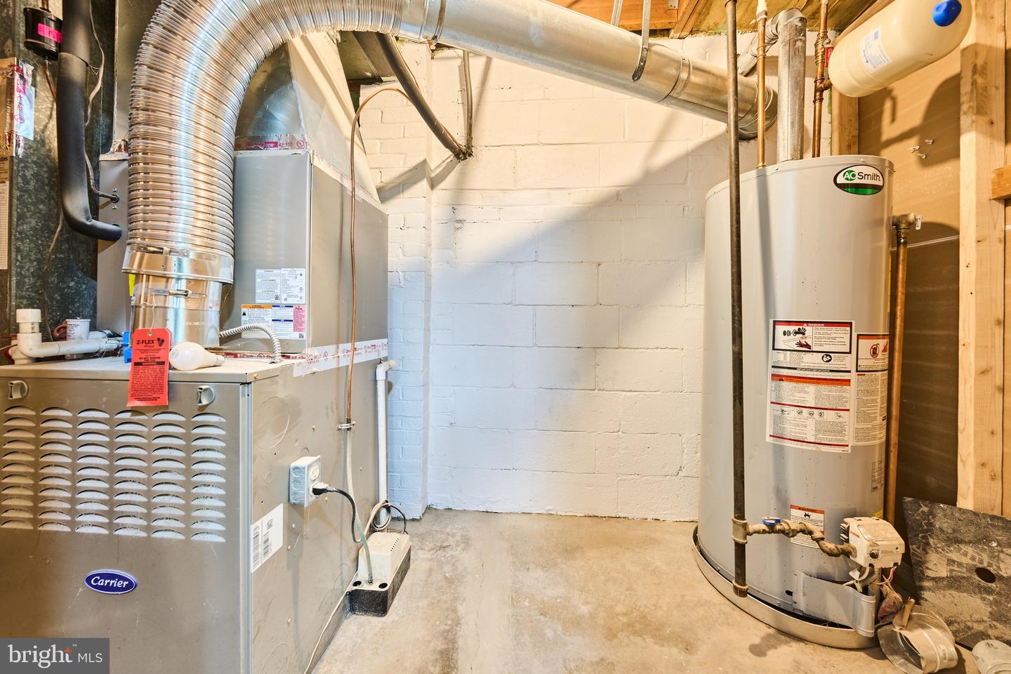 1904 LAMSON PL, MCLEAN, Virginia 22101, 6 Bedrooms Bedrooms, ,4 BathroomsBathrooms,Residential,For sale,1904 LAMSON PL,VAFX2270298 MLS # VAFX2270298