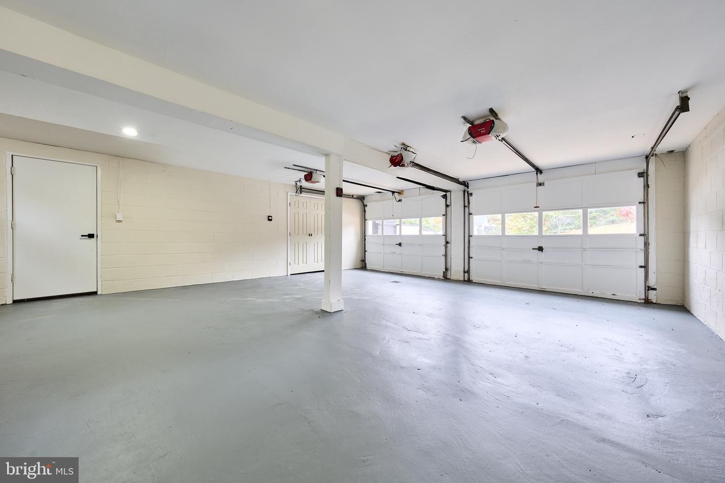 1904 LAMSON PL, MCLEAN, Virginia 22101, 6 Bedrooms Bedrooms, ,4 BathroomsBathrooms,Residential,For sale,1904 LAMSON PL,VAFX2270298 MLS # VAFX2270298