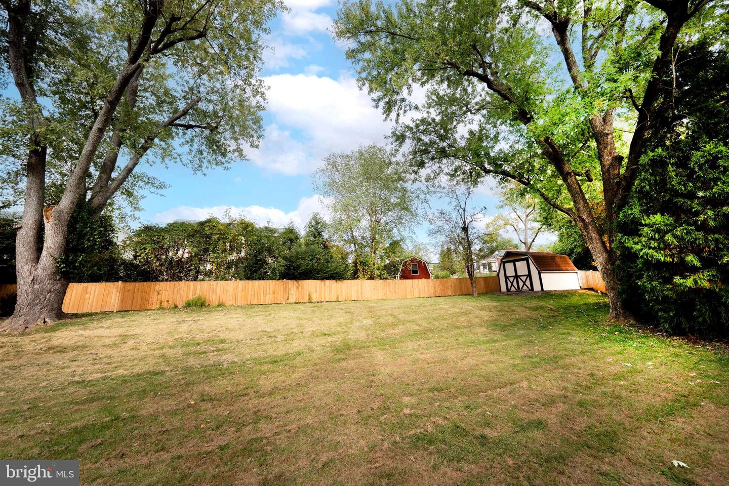 1904 LAMSON PL, MCLEAN, Virginia 22101, 6 Bedrooms Bedrooms, ,4 BathroomsBathrooms,Residential,For sale,1904 LAMSON PL,VAFX2270298 MLS # VAFX2270298