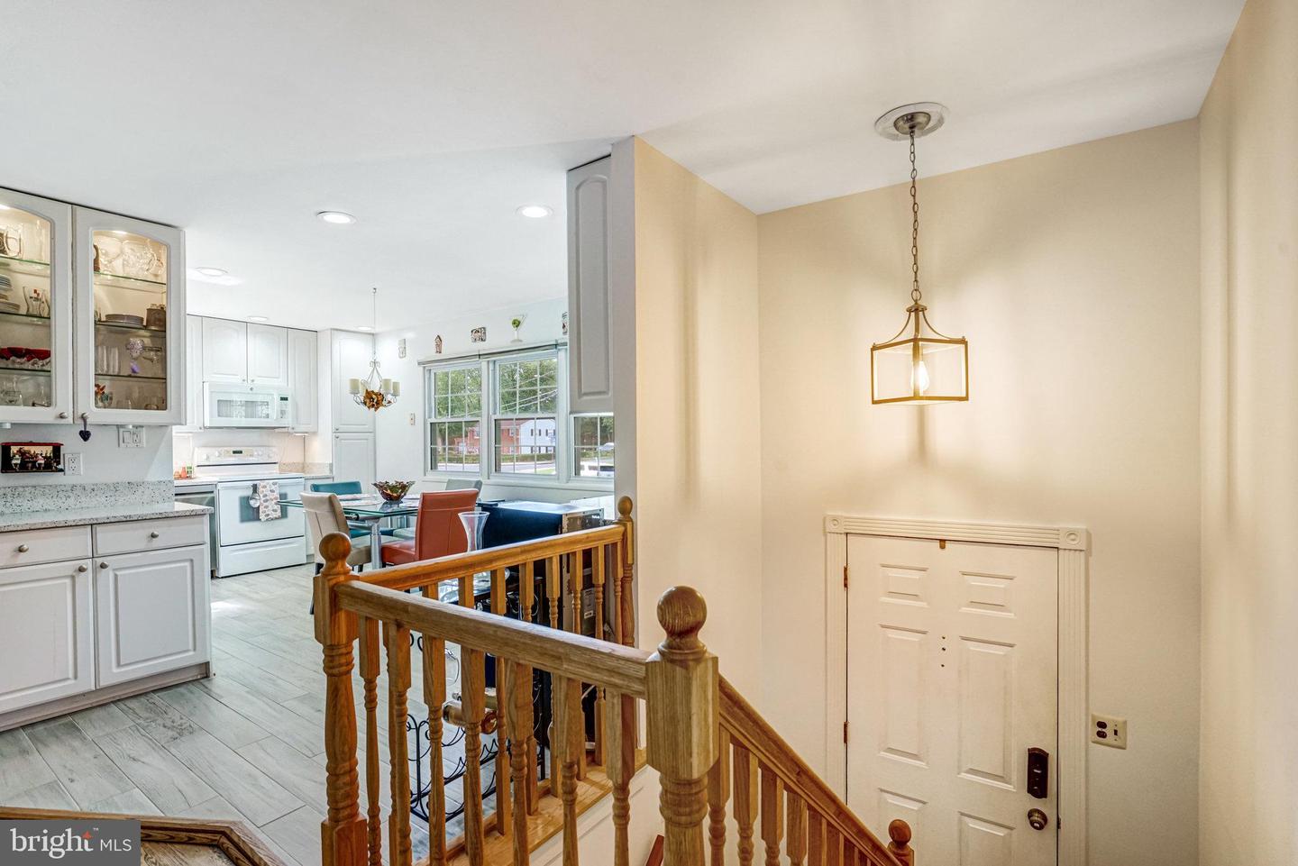 6109 LARKSPUR DR, ALEXANDRIA, Virginia 22310, 4 Bedrooms Bedrooms, ,3 BathroomsBathrooms,Residential,For sale,6109 LARKSPUR DR,VAFX2272962 MLS # VAFX2272962