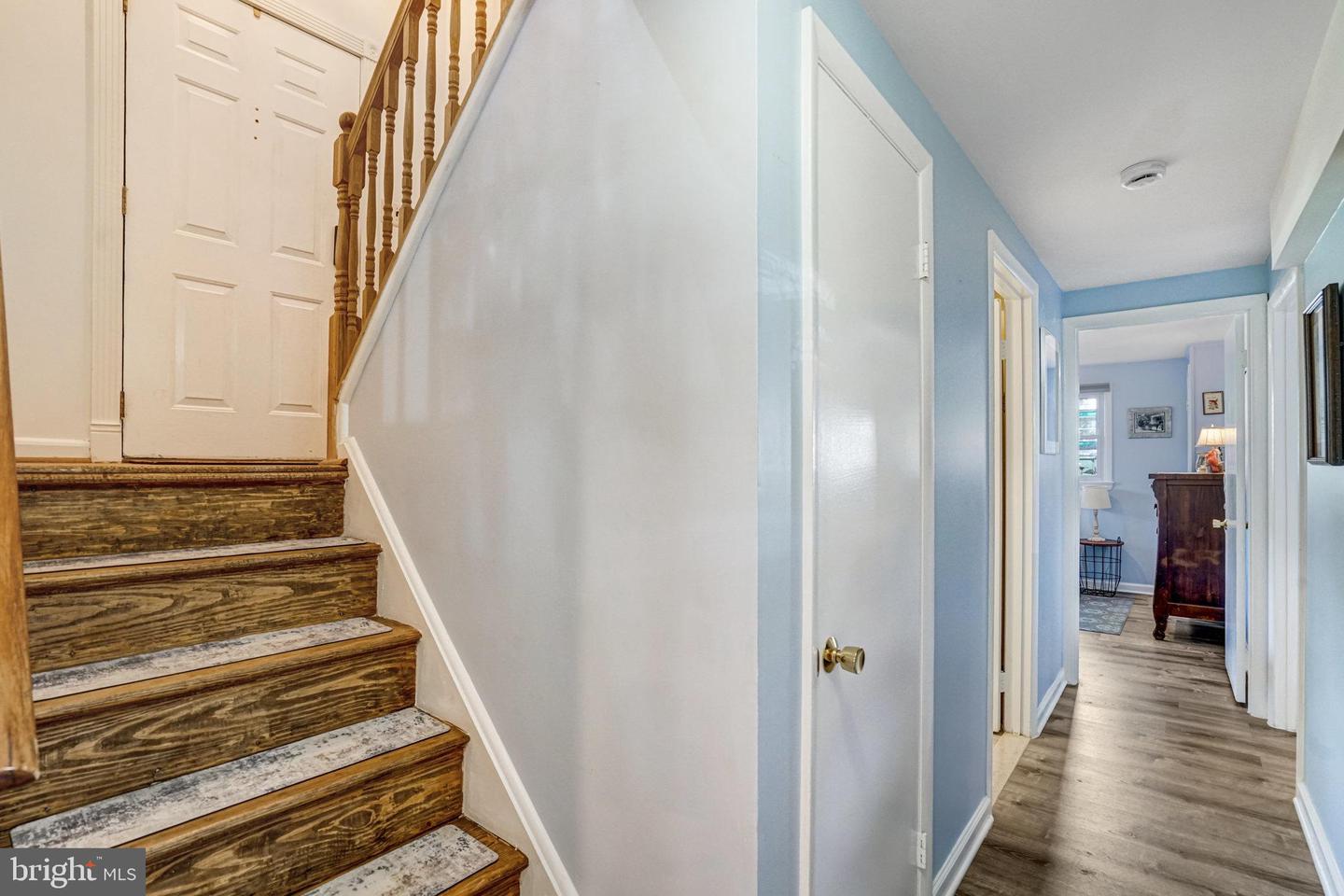 6109 LARKSPUR DR, ALEXANDRIA, Virginia 22310, 4 Bedrooms Bedrooms, ,3 BathroomsBathrooms,Residential,For sale,6109 LARKSPUR DR,VAFX2272962 MLS # VAFX2272962