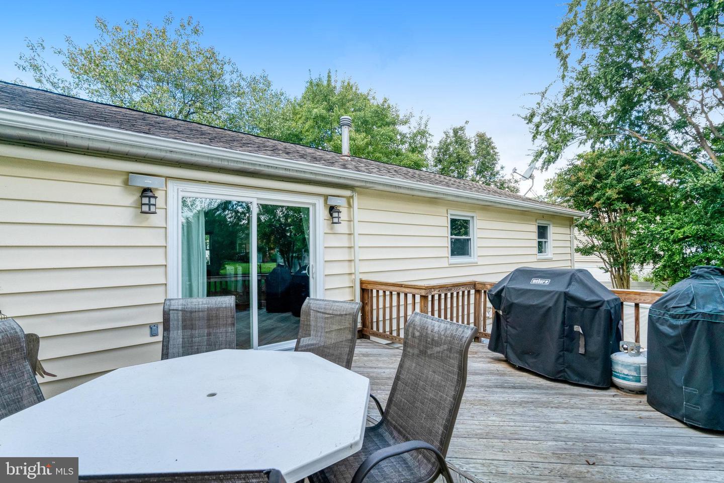 6109 LARKSPUR DR, ALEXANDRIA, Virginia 22310, 4 Bedrooms Bedrooms, ,3 BathroomsBathrooms,Residential,For sale,6109 LARKSPUR DR,VAFX2272962 MLS # VAFX2272962