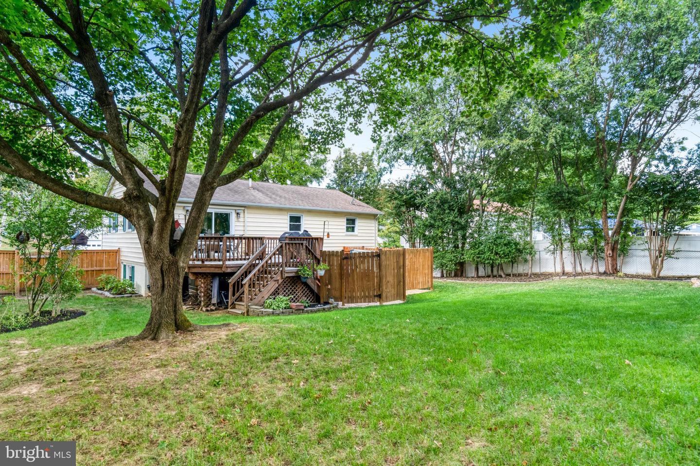 6109 LARKSPUR DR, ALEXANDRIA, Virginia 22310, 4 Bedrooms Bedrooms, ,3 BathroomsBathrooms,Residential,For sale,6109 LARKSPUR DR,VAFX2272962 MLS # VAFX2272962