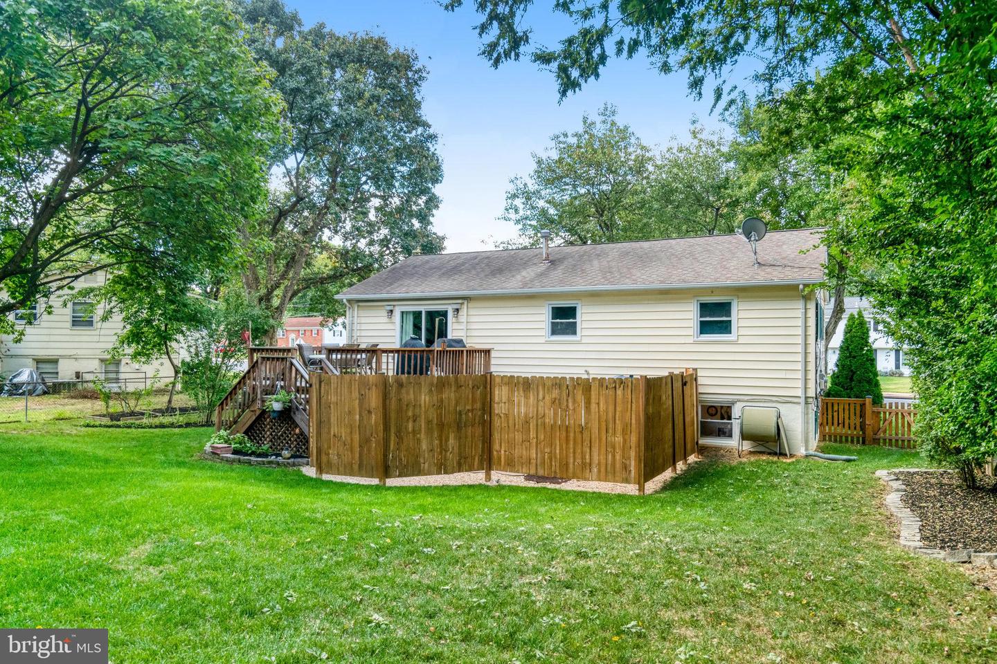 6109 LARKSPUR DR, ALEXANDRIA, Virginia 22310, 4 Bedrooms Bedrooms, ,3 BathroomsBathrooms,Residential,For sale,6109 LARKSPUR DR,VAFX2272962 MLS # VAFX2272962