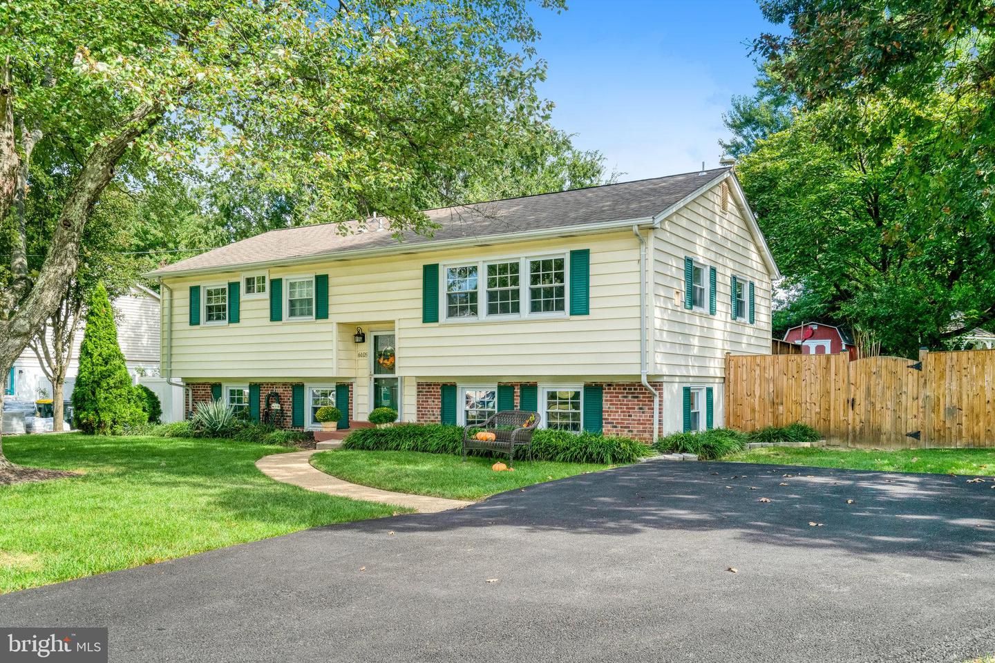 6109 LARKSPUR DR, ALEXANDRIA, Virginia 22310, 4 Bedrooms Bedrooms, ,3 BathroomsBathrooms,Residential,For sale,6109 LARKSPUR DR,VAFX2272962 MLS # VAFX2272962