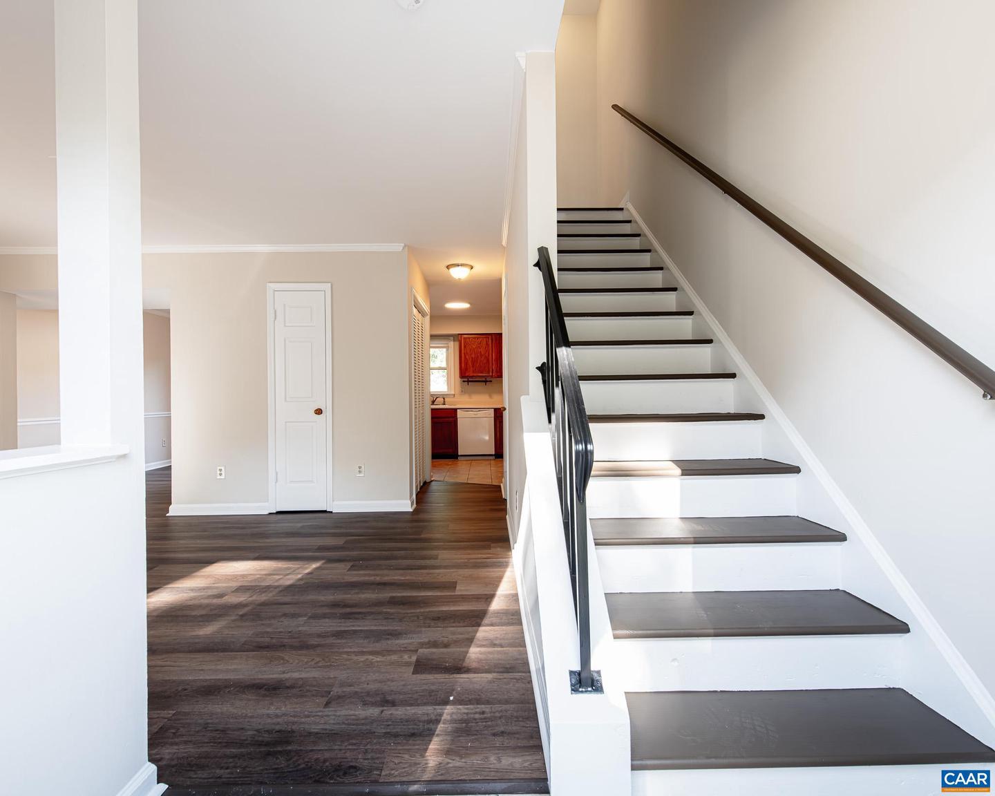 1421 MINOR RIDGE CT, CHARLOTTESVILLE, Virginia 22901, 3 Bedrooms Bedrooms, ,1 BathroomBathrooms,Residential,For sale,1421 MINOR RIDGE CT,669738 MLS # 669738 1421 MINOR RIDGE CT, CHARLOTTESVILLE, Virginia 22901, 3 Bedrooms Bedrooms, ,1 BathroomBathrooms,Residential,For sale,1421 MINOR RIDGE CT,669738 MLS # 669738