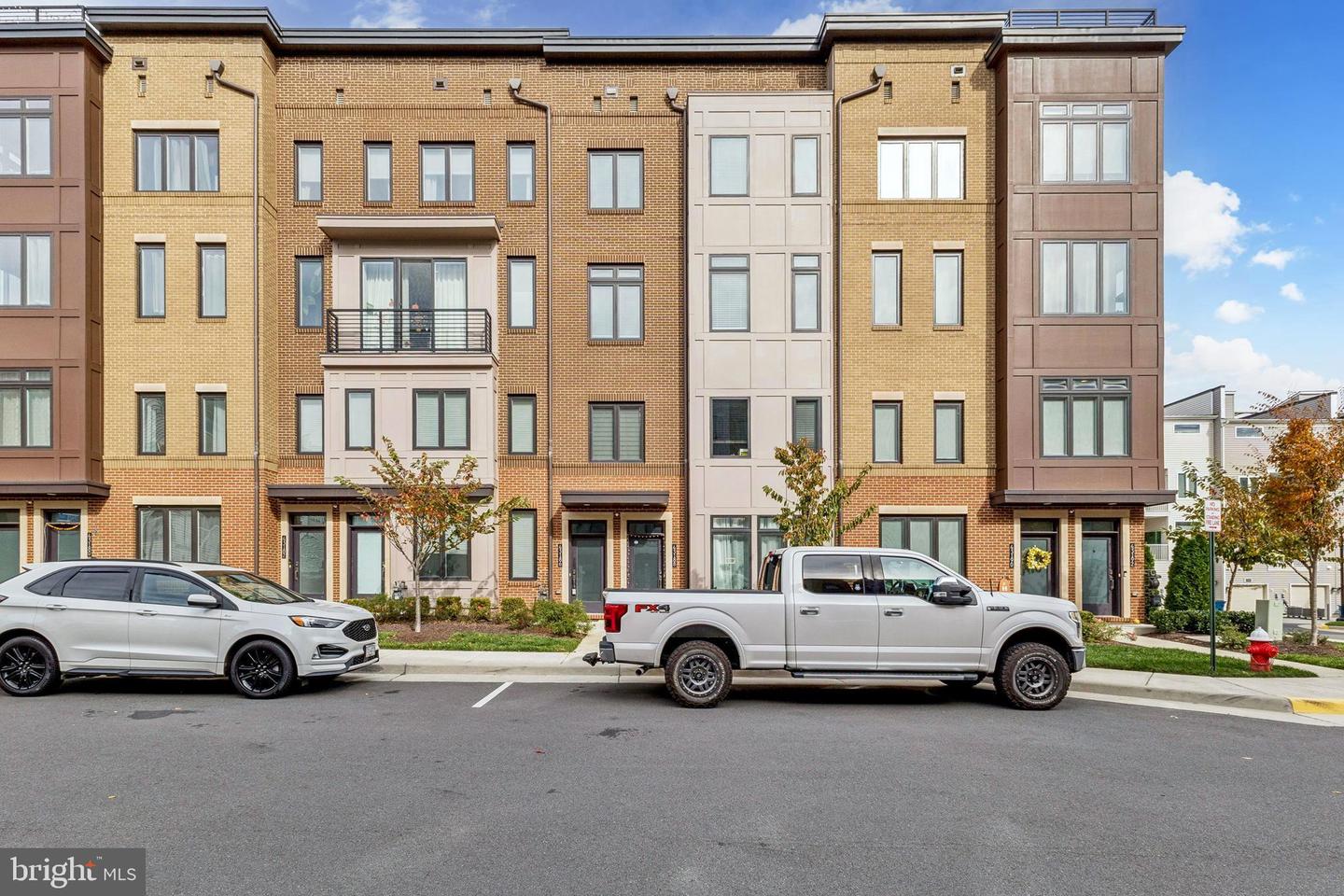 43186 MONGOLD SQ, ASHBURN, Virginia 20148, 3 Bedrooms Bedrooms, ,2 BathroomsBathrooms,Residential,For sale,43186 MONGOLD SQ,VALO2108574 MLS # VALO2108574 43186 MONGOLD SQ, ASHBURN, Virginia 20148, 3 Bedrooms Bedrooms, ,2 BathroomsBathrooms,Residential,For sale,43186 MONGOLD SQ,VALO2108574 MLS # VALO2108574