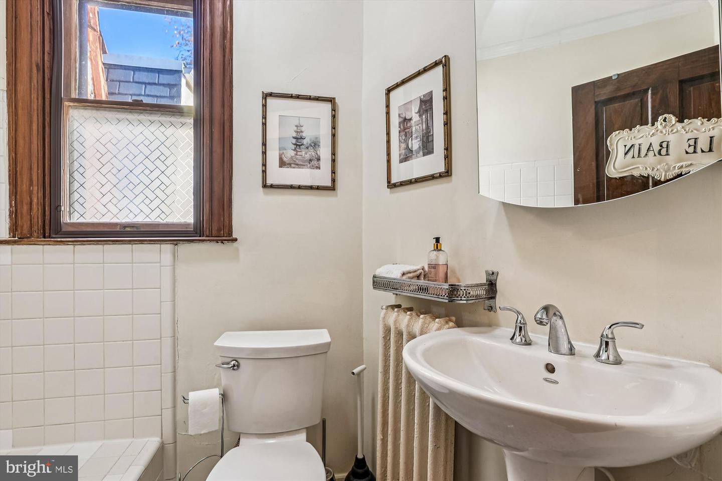 811 MASSACHUSETTS AVE NE, WASHINGTON, District Of Columbia 20002, 5 Bedrooms Bedrooms, ,4 BathroomsBathrooms,Residential,For sale,811 MASSACHUSETTS AVE NE,DCDC2226548 MLS # DCDC2226548 811 MASSACHUSETTS AVE NE, WASHINGTON, District Of Columbia 20002, 5 Bedrooms Bedrooms, ,4 BathroomsBathrooms,Residential,For sale,811 MASSACHUSETTS AVE NE,DCDC2226548 MLS # DCDC2226548