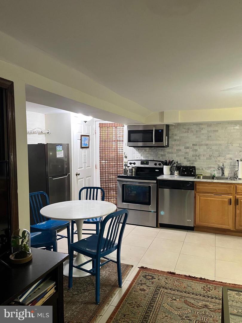 811 MASSACHUSETTS AVE NE, WASHINGTON, District Of Columbia 20002, 5 Bedrooms Bedrooms, ,4 BathroomsBathrooms,Residential,For sale,811 MASSACHUSETTS AVE NE,DCDC2226548 MLS # DCDC2226548 811 MASSACHUSETTS AVE NE, WASHINGTON, District Of Columbia 20002, 5 Bedrooms Bedrooms, ,4 BathroomsBathrooms,Residential,For sale,811 MASSACHUSETTS AVE NE,DCDC2226548 MLS # DCDC2226548