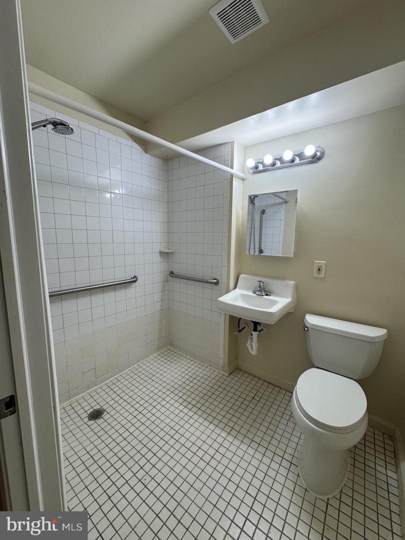 3130 BUENA VISTA TER SE, WASHINGTON, District Of Columbia 20020, ,Land,For sale,3130 BUENA VISTA TER SE,DCDC2230106 MLS # DCDC2230106 3130 BUENA VISTA TER SE, WASHINGTON, District Of Columbia 20020, ,Land,For sale,3130 BUENA VISTA TER SE,DCDC2230106 MLS # DCDC2230106