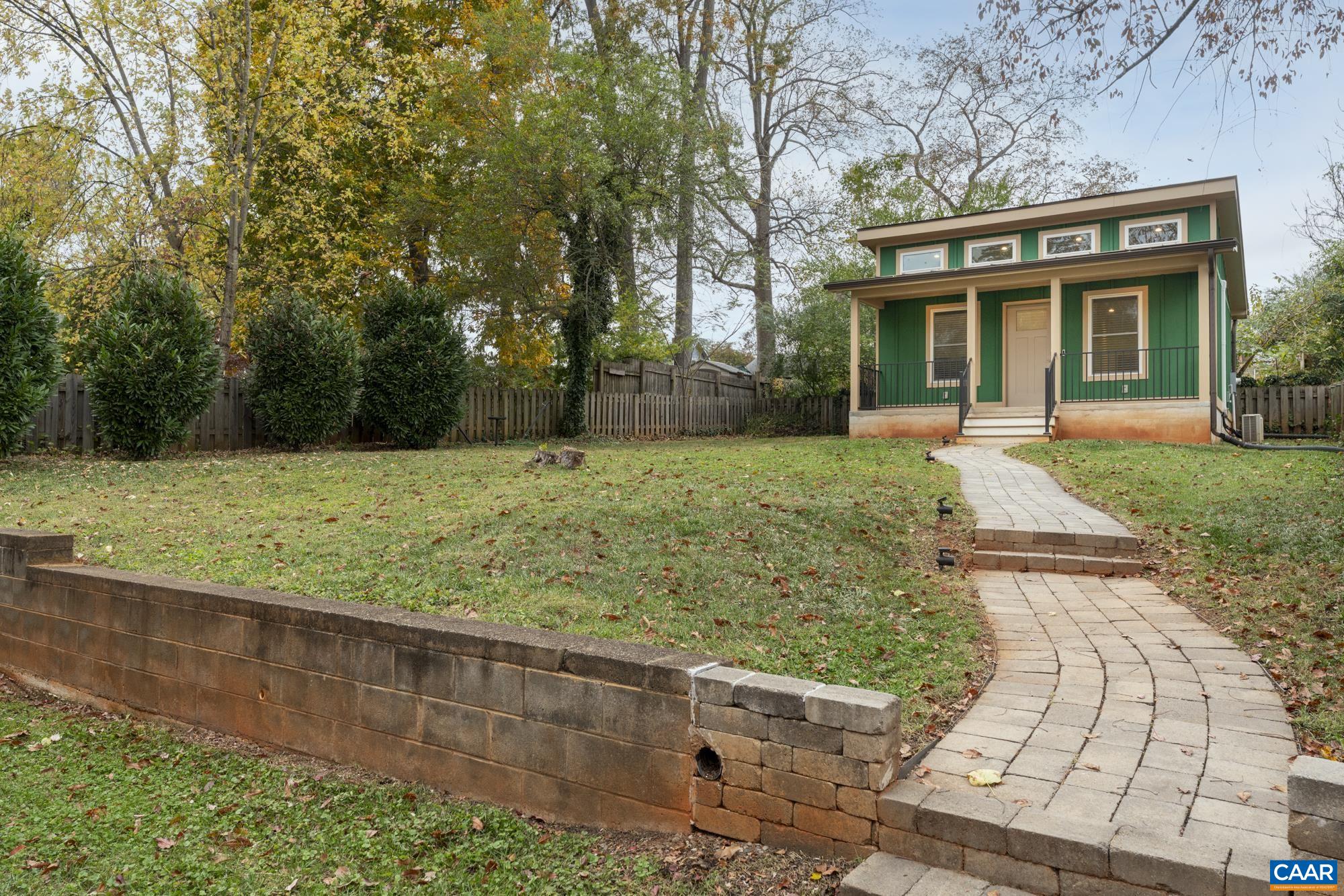 203 A & B RAYMOND AVE, CHARLOTTESVILLE, Virginia 22903, ,Residential,203 A & B RAYMOND AVE,670663 MLS # 670663 203 A & B RAYMOND AVE, CHARLOTTESVILLE, Virginia 22903, ,Residential,203 A & B RAYMOND AVE,670663 MLS # 670663