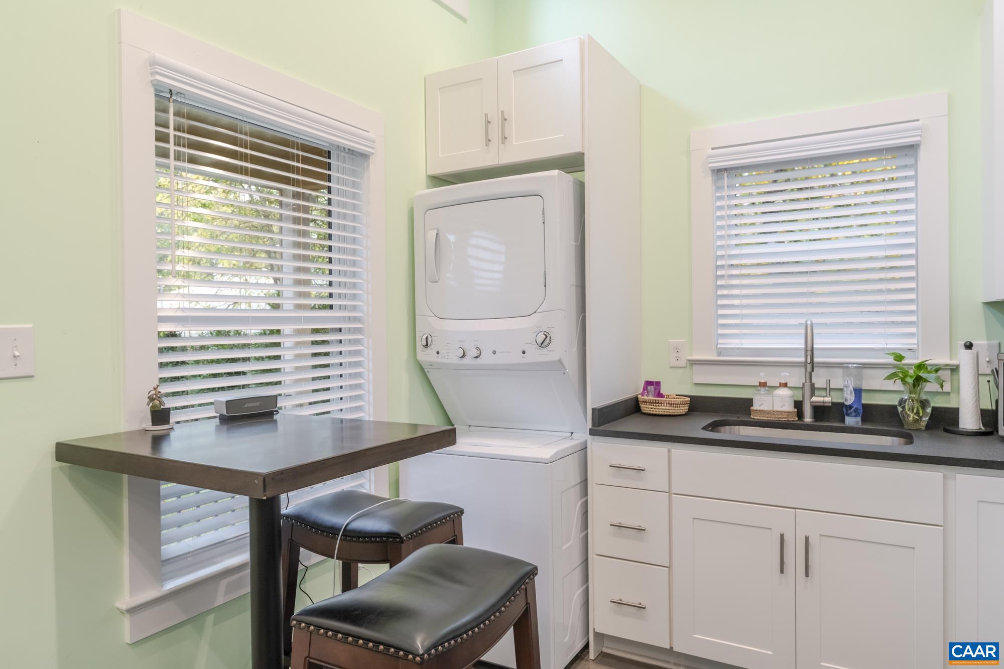 203 A & B RAYMOND AVE, CHARLOTTESVILLE, Virginia 22903, ,Residential,203 A & B RAYMOND AVE,670663 MLS # 670663 203 A & B RAYMOND AVE, CHARLOTTESVILLE, Virginia 22903, ,Residential,203 A & B RAYMOND AVE,670663 MLS # 670663