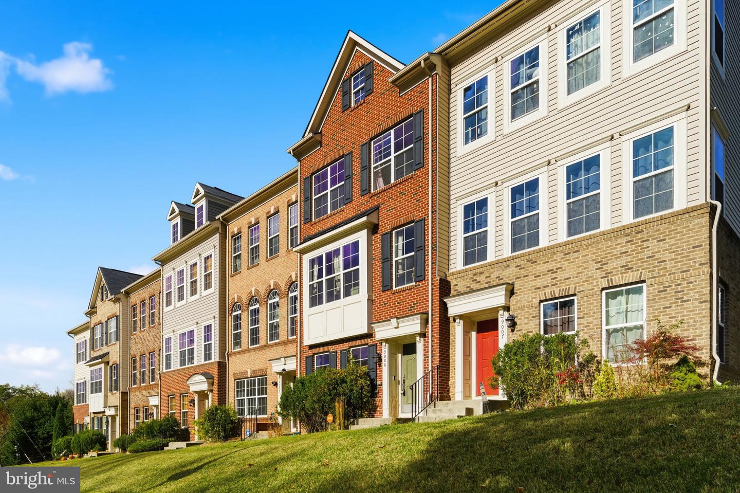 9006 PHITA LN, MANASSAS PARK, Virginia 20111, 4 Bedrooms Bedrooms, 8 Rooms Rooms,3 BathroomsBathrooms,Residential,For sale,9006 PHITA LN,VAMP2003390 MLS # VAMP2003390