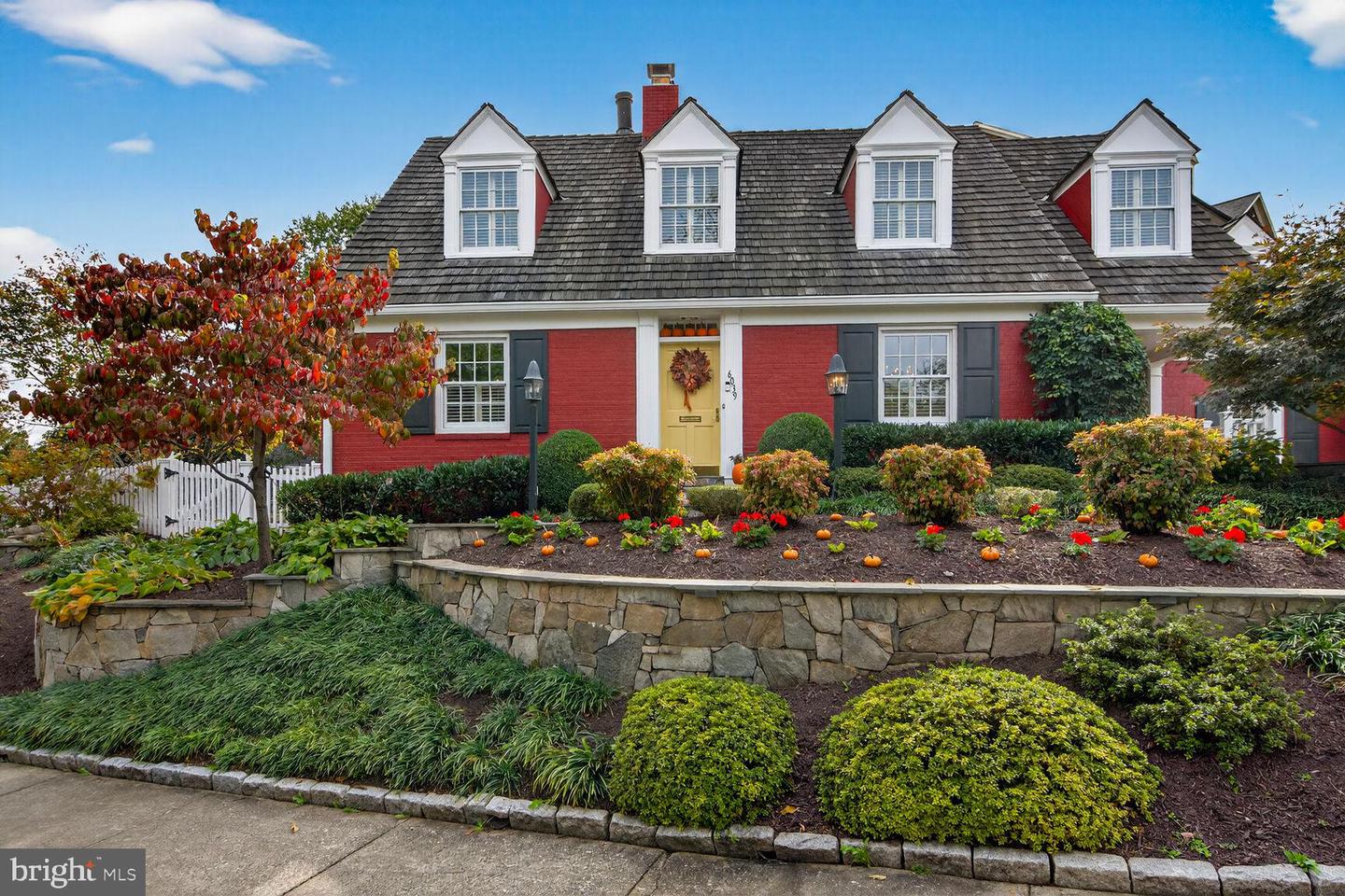 6039 EDGEWOOD TER, ALEXANDRIA, Virginia 22307, 3 Bedrooms Bedrooms, ,3 BathroomsBathrooms,Residential,For sale,6039 EDGEWOOD TER,VAFX2276228 MLS # VAFX2276228