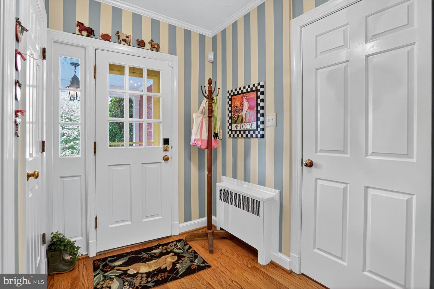 6039 EDGEWOOD TER, ALEXANDRIA, Virginia 22307, 3 Bedrooms Bedrooms, ,3 BathroomsBathrooms,Residential,For sale,6039 EDGEWOOD TER,VAFX2276228 MLS # VAFX2276228