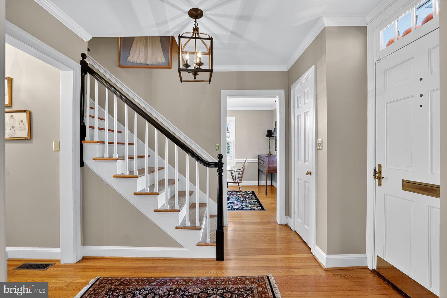 6039 EDGEWOOD TER, ALEXANDRIA, Virginia 22307, 3 Bedrooms Bedrooms, ,3 BathroomsBathrooms,Residential,For sale,6039 EDGEWOOD TER,VAFX2276228 MLS # VAFX2276228