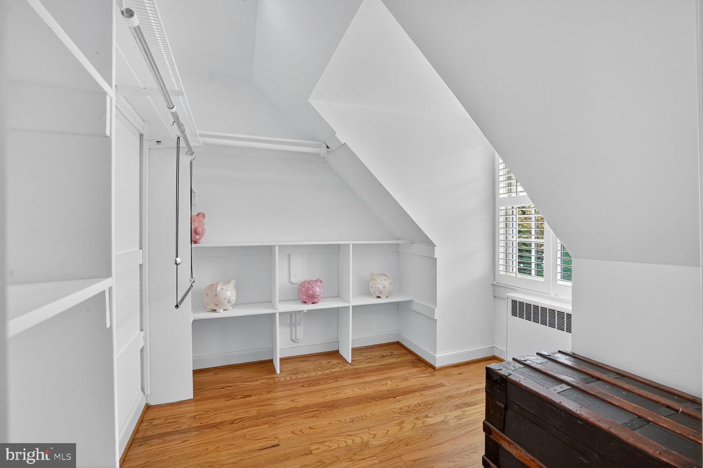 6039 EDGEWOOD TER, ALEXANDRIA, Virginia 22307, 3 Bedrooms Bedrooms, ,3 BathroomsBathrooms,Residential,For sale,6039 EDGEWOOD TER,VAFX2276228 MLS # VAFX2276228