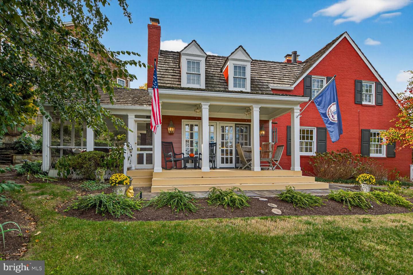 6039 EDGEWOOD TER, ALEXANDRIA, Virginia 22307, 3 Bedrooms Bedrooms, ,3 BathroomsBathrooms,Residential,For sale,6039 EDGEWOOD TER,VAFX2276228 MLS # VAFX2276228