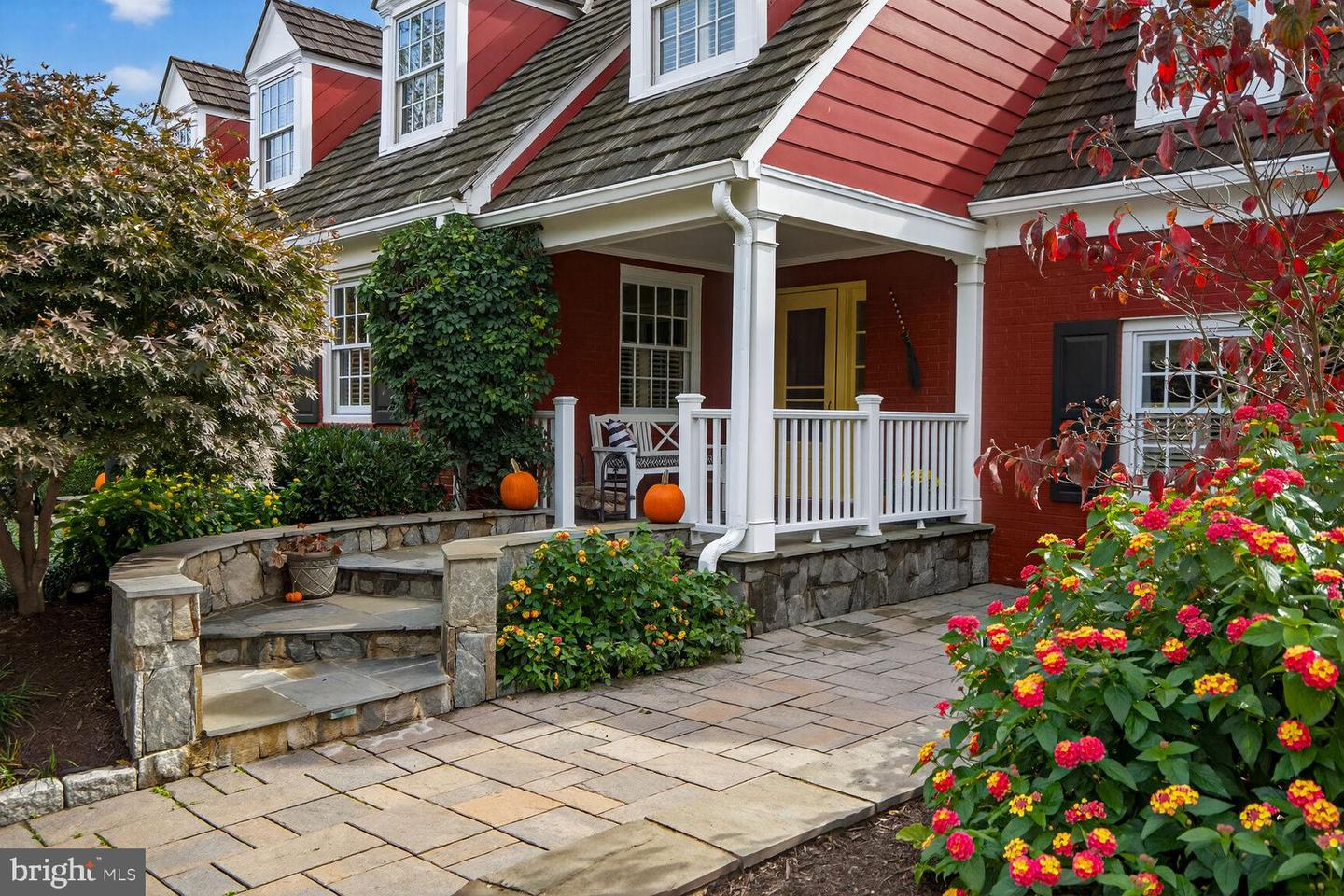 6039 EDGEWOOD TER, ALEXANDRIA, Virginia 22307, 3 Bedrooms Bedrooms, ,3 BathroomsBathrooms,Residential,For sale,6039 EDGEWOOD TER,VAFX2276228 MLS # VAFX2276228