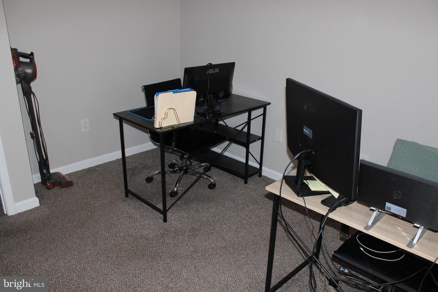 107 FANCY CT, STEPHENS CITY, Virginia 22655, 4 Bedrooms Bedrooms, 11 Rooms Rooms,2 BathroomsBathrooms,Residential,For sale,107 FANCY CT,VAFV2037700 MLS # VAFV2037700