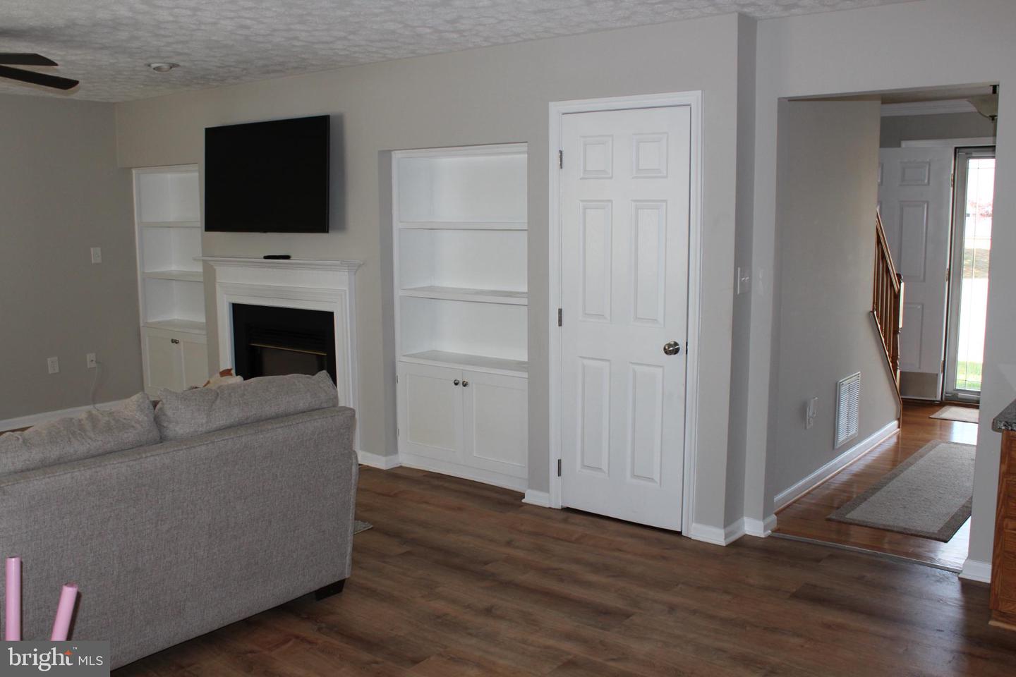 107 FANCY CT, STEPHENS CITY, Virginia 22655, 4 Bedrooms Bedrooms, 11 Rooms Rooms,2 BathroomsBathrooms,Residential,For sale,107 FANCY CT,VAFV2037700 MLS # VAFV2037700