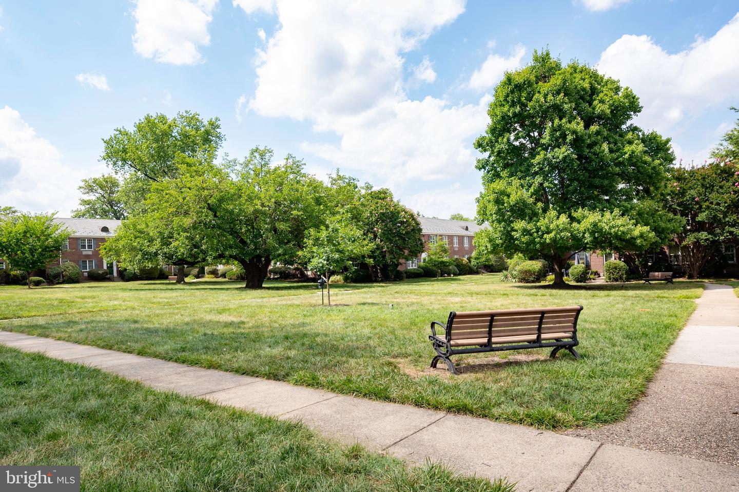 13 AUBURN CT #D, ALEXANDRIA, Virginia 22305, 2 Bedrooms Bedrooms, ,1 BathroomBathrooms,Residential,For sale,13 AUBURN CT #D,VAAX2051278 MLS # VAAX2051278 13 AUBURN CT #D, ALEXANDRIA, Virginia 22305, 2 Bedrooms Bedrooms, ,1 BathroomBathrooms,Residential,For sale,13 AUBURN CT #D,VAAX2051278 MLS # VAAX2051278