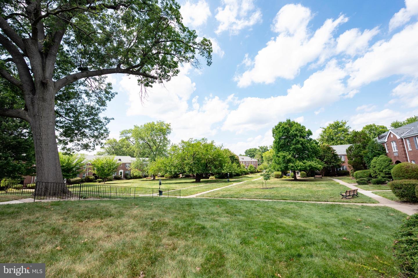13 AUBURN CT #D, ALEXANDRIA, Virginia 22305, 2 Bedrooms Bedrooms, ,1 BathroomBathrooms,Residential,For sale,13 AUBURN CT #D,VAAX2051278 MLS # VAAX2051278 13 AUBURN CT #D, ALEXANDRIA, Virginia 22305, 2 Bedrooms Bedrooms, ,1 BathroomBathrooms,Residential,For sale,13 AUBURN CT #D,VAAX2051278 MLS # VAAX2051278