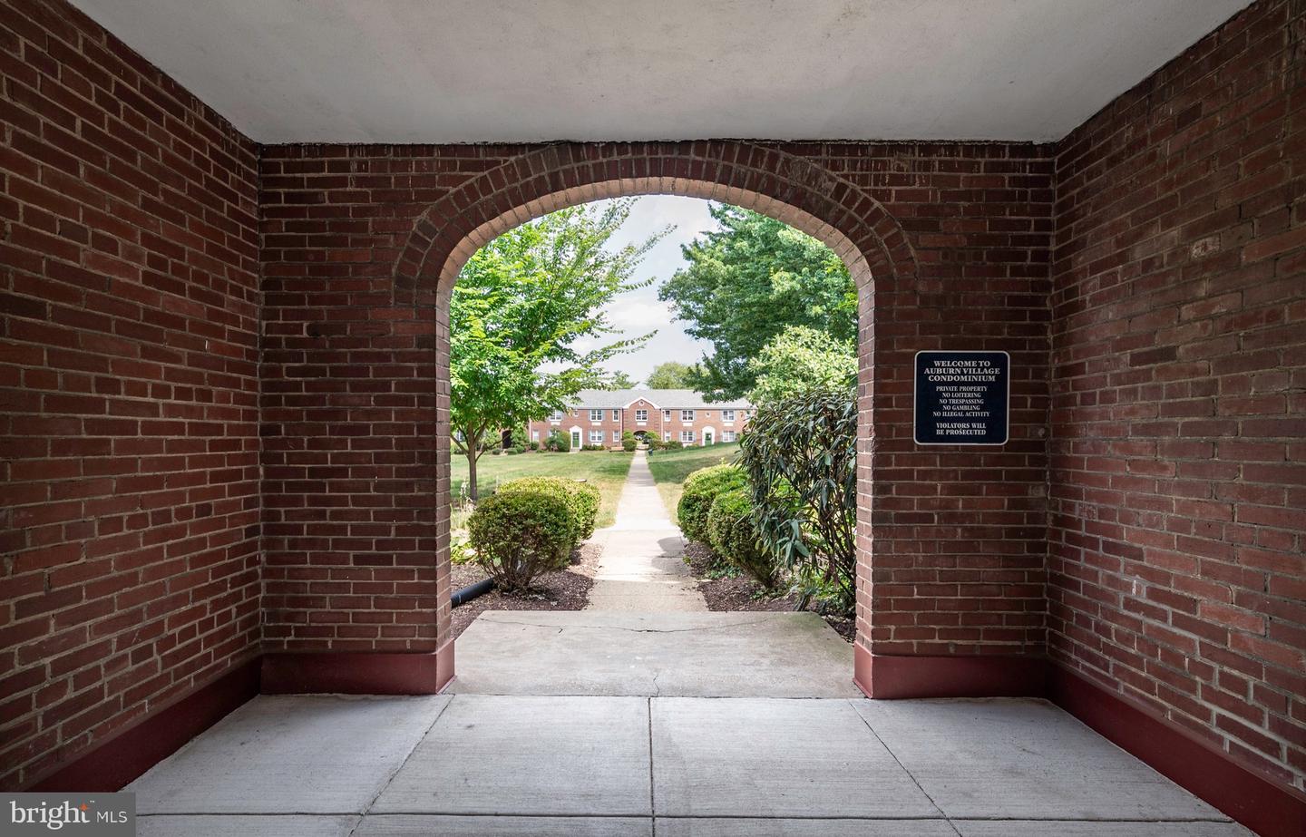 13 AUBURN CT #D, ALEXANDRIA, Virginia 22305, 2 Bedrooms Bedrooms, ,1 BathroomBathrooms,Residential,For sale,13 AUBURN CT #D,VAAX2051278 MLS # VAAX2051278 13 AUBURN CT #D, ALEXANDRIA, Virginia 22305, 2 Bedrooms Bedrooms, ,1 BathroomBathrooms,Residential,For sale,13 AUBURN CT #D,VAAX2051278 MLS # VAAX2051278