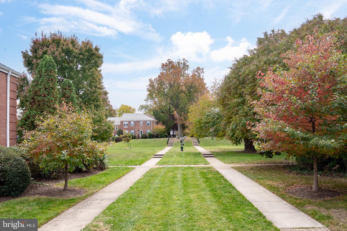 13 AUBURN CT #D, ALEXANDRIA, Virginia 22305, 2 Bedrooms Bedrooms, ,1 BathroomBathrooms,Residential,For sale,13 AUBURN CT #D,VAAX2051278 MLS # VAAX2051278 13 AUBURN CT #D, ALEXANDRIA, Virginia 22305, 2 Bedrooms Bedrooms, ,1 BathroomBathrooms,Residential,For sale,13 AUBURN CT #D,VAAX2051278 MLS # VAAX2051278