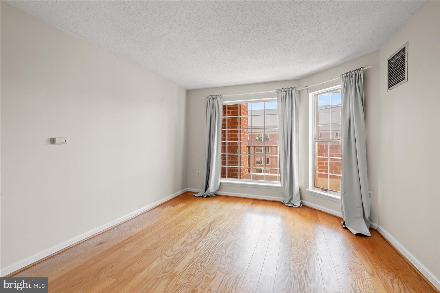 1230 23RD ST NW #819, WASHINGTON, District Of Columbia 20037, 1 Bedroom Bedrooms, ,1 BathroomBathrooms,Residential,For sale,1230 23RD ST NW #819,DCDC2229482 MLS # DCDC2229482 1230 23RD ST NW #819, WASHINGTON, District Of Columbia 20037, 1 Bedroom Bedrooms, ,1 BathroomBathrooms,Residential,For sale,1230 23RD ST NW #819,DCDC2229482 MLS # DCDC2229482