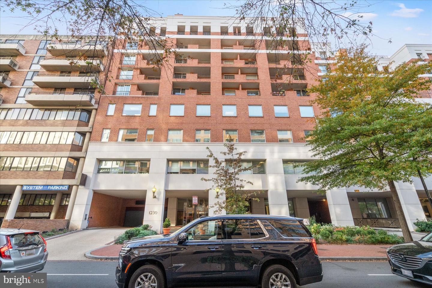 1230 23RD ST NW #819, WASHINGTON, District Of Columbia 20037, 1 Bedroom Bedrooms, ,1 BathroomBathrooms,Residential,For sale,1230 23RD ST NW #819,DCDC2229482 MLS # DCDC2229482 1230 23RD ST NW #819, WASHINGTON, District Of Columbia 20037, 1 Bedroom Bedrooms, ,1 BathroomBathrooms,Residential,For sale,1230 23RD ST NW #819,DCDC2229482 MLS # DCDC2229482