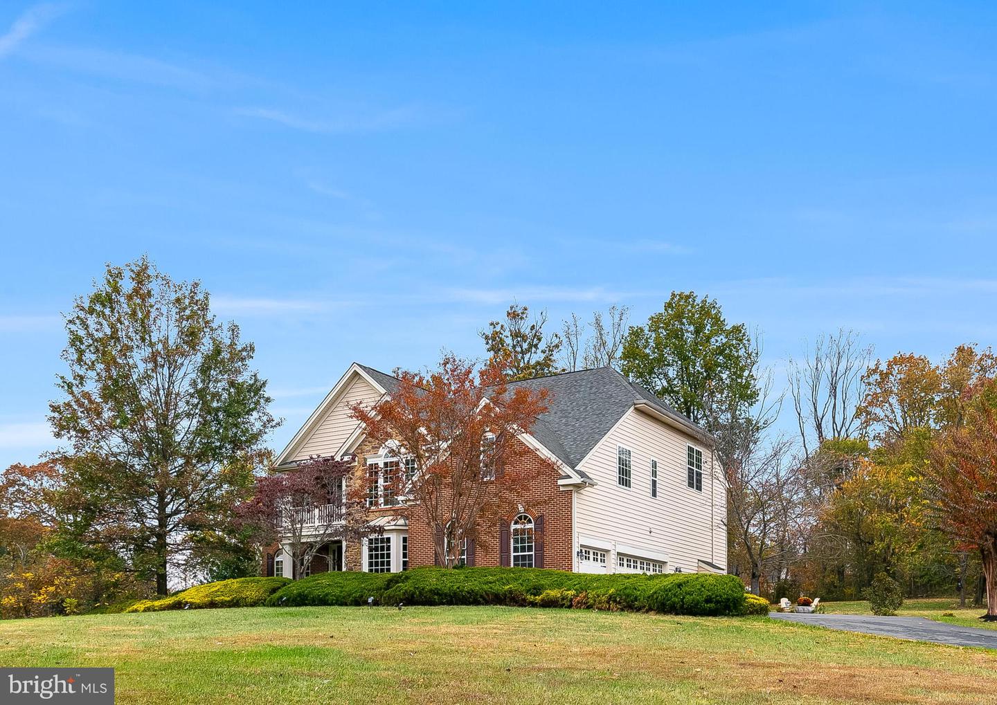 40390 ALDIE SPRINGS DR, ALDIE, Virginia 20105, 5 Bedrooms Bedrooms, ,4 BathroomsBathrooms,Residential,For sale,40390 ALDIE SPRINGS DR,VALO2110058 MLS # VALO2110058