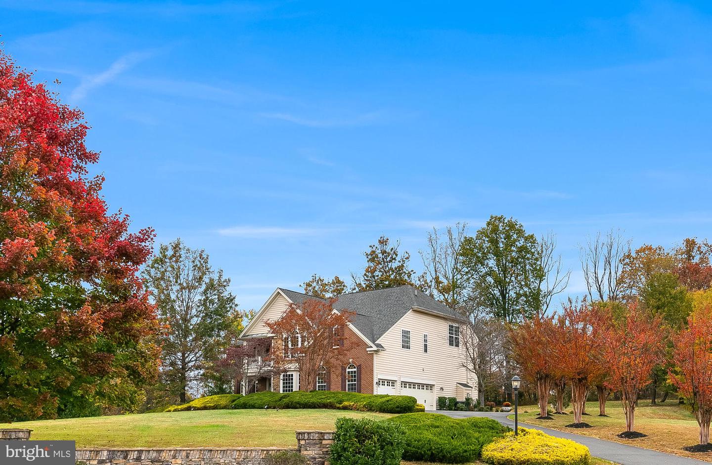 40390 ALDIE SPRINGS DR, ALDIE, Virginia 20105, 5 Bedrooms Bedrooms, ,4 BathroomsBathrooms,Residential,For sale,40390 ALDIE SPRINGS DR,VALO2110058 MLS # VALO2110058