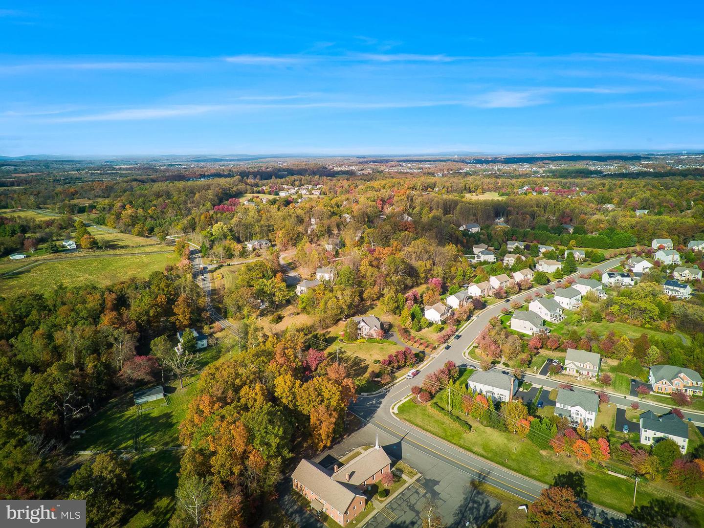 40390 ALDIE SPRINGS DR, ALDIE, Virginia 20105, 5 Bedrooms Bedrooms, ,4 BathroomsBathrooms,Residential,For sale,40390 ALDIE SPRINGS DR,VALO2110058 MLS # VALO2110058