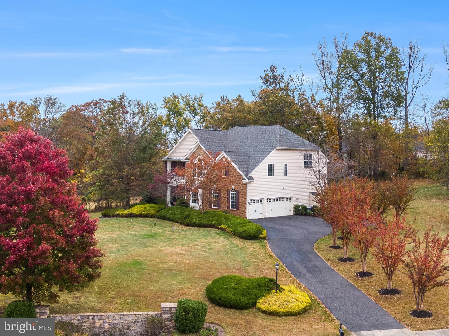 40390 ALDIE SPRINGS DR, ALDIE, Virginia 20105, 5 Bedrooms Bedrooms, ,4 BathroomsBathrooms,Residential,For sale,40390 ALDIE SPRINGS DR,VALO2110058 MLS # VALO2110058