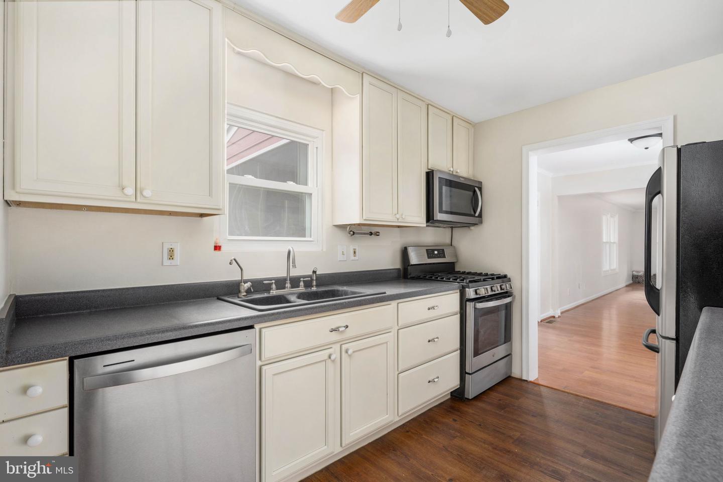 7004 ASPEN LN, SPOTSYLVANIA, Virginia 22551, 4 Bedrooms Bedrooms, ,3 BathroomsBathrooms,Residential,For sale,7004 ASPEN LN,VASP2037328 MLS # VASP2037328 7004 ASPEN LN, SPOTSYLVANIA, Virginia 22551, 4 Bedrooms Bedrooms, ,3 BathroomsBathrooms,Residential,For sale,7004 ASPEN LN,VASP2037328 MLS # VASP2037328