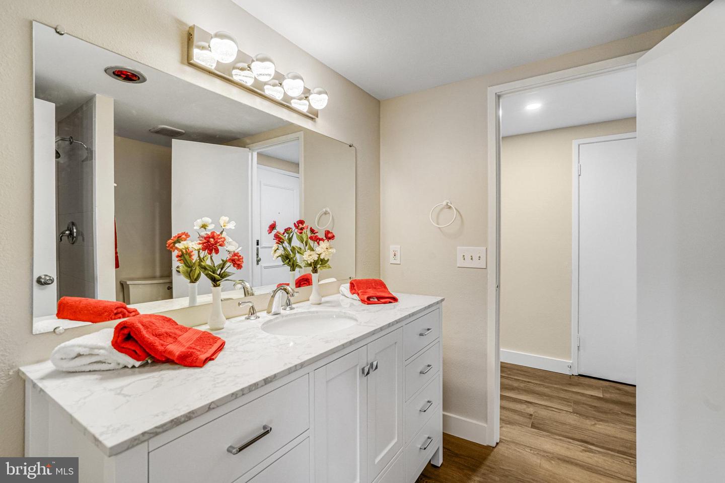 6101 EDSALL RD #312, ALEXANDRIA, Virginia 22304, 2 Bedrooms Bedrooms, ,2 BathroomsBathrooms,Residential,For sale,6101 EDSALL RD #312,VAAX2051348 MLS # VAAX2051348 6101 EDSALL RD #312, ALEXANDRIA, Virginia 22304, 2 Bedrooms Bedrooms, ,2 BathroomsBathrooms,Residential,For sale,6101 EDSALL RD #312,VAAX2051348 MLS # VAAX2051348