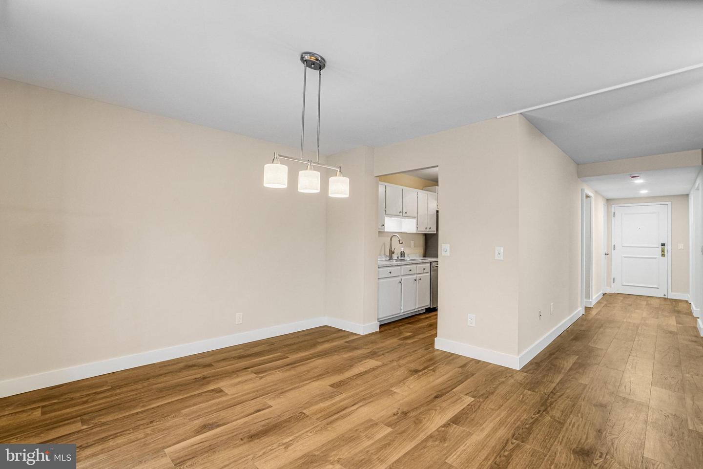 6101 EDSALL RD #312, ALEXANDRIA, Virginia 22304, 2 Bedrooms Bedrooms, ,2 BathroomsBathrooms,Residential,For sale,6101 EDSALL RD #312,VAAX2051348 MLS # VAAX2051348 6101 EDSALL RD #312, ALEXANDRIA, Virginia 22304, 2 Bedrooms Bedrooms, ,2 BathroomsBathrooms,Residential,For sale,6101 EDSALL RD #312,VAAX2051348 MLS # VAAX2051348