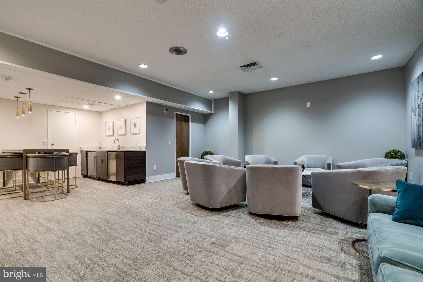 6101 EDSALL RD #312, ALEXANDRIA, Virginia 22304, 2 Bedrooms Bedrooms, ,2 BathroomsBathrooms,Residential,For sale,6101 EDSALL RD #312,VAAX2051348 MLS # VAAX2051348 6101 EDSALL RD #312, ALEXANDRIA, Virginia 22304, 2 Bedrooms Bedrooms, ,2 BathroomsBathrooms,Residential,For sale,6101 EDSALL RD #312,VAAX2051348 MLS # VAAX2051348