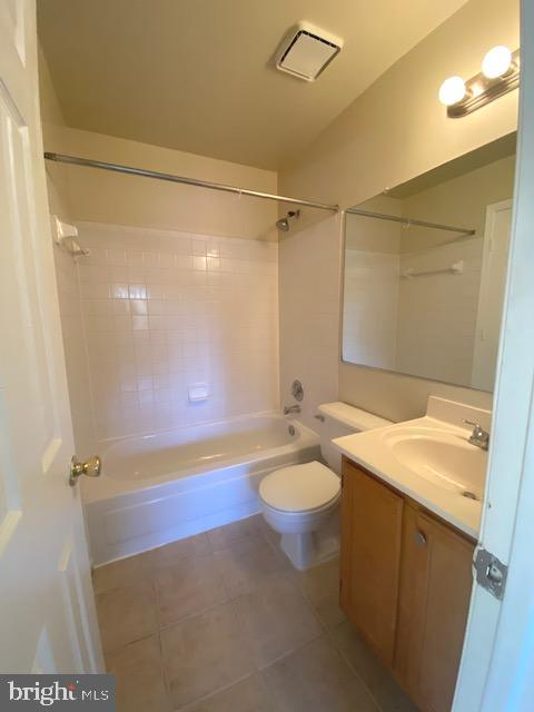 319 MOSEBY CT #E, MANASSAS PARK, Virginia 20111, 2 Bedrooms Bedrooms, ,2 BathroomsBathrooms,Residential,For sale,319 MOSEBY CT #E,VAMP2003432 MLS # VAMP2003432 319 MOSEBY CT #E, MANASSAS PARK, Virginia 20111, 2 Bedrooms Bedrooms, ,2 BathroomsBathrooms,Residential,For sale,319 MOSEBY CT #E,VAMP2003432 MLS # VAMP2003432