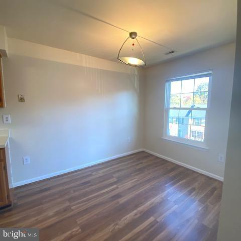 319 MOSEBY CT #E, MANASSAS PARK, Virginia 20111, 2 Bedrooms Bedrooms, ,2 BathroomsBathrooms,Residential,For sale,319 MOSEBY CT #E,VAMP2003432 MLS # VAMP2003432 319 MOSEBY CT #E, MANASSAS PARK, Virginia 20111, 2 Bedrooms Bedrooms, ,2 BathroomsBathrooms,Residential,For sale,319 MOSEBY CT #E,VAMP2003432 MLS # VAMP2003432
