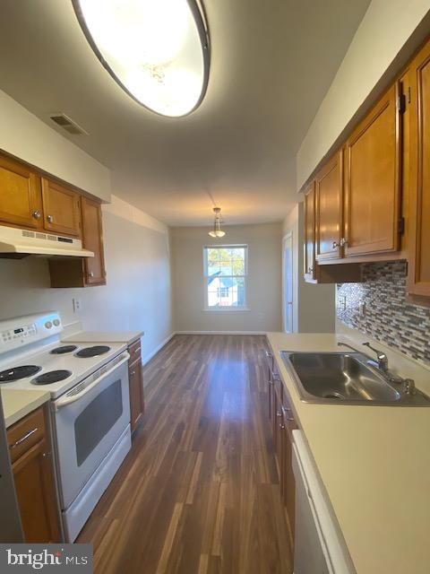 319 MOSEBY CT #E, MANASSAS PARK, Virginia 20111, 2 Bedrooms Bedrooms, ,2 BathroomsBathrooms,Residential,For sale,319 MOSEBY CT #E,VAMP2003432 MLS # VAMP2003432 319 MOSEBY CT #E, MANASSAS PARK, Virginia 20111, 2 Bedrooms Bedrooms, ,2 BathroomsBathrooms,Residential,For sale,319 MOSEBY CT #E,VAMP2003432 MLS # VAMP2003432