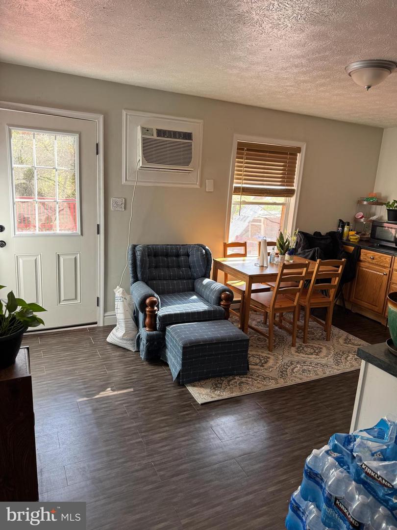 129 WOODRIDGE CT, STEPHENS CITY, Virginia 22655, 2 Bedrooms Bedrooms, ,1 BathroomBathrooms,Residential,For sale,129 WOODRIDGE CT,VAFV2037796 MLS # VAFV2037796 129 WOODRIDGE CT, STEPHENS CITY, Virginia 22655, 2 Bedrooms Bedrooms, ,1 BathroomBathrooms,Residential,For sale,129 WOODRIDGE CT,VAFV2037796 MLS # VAFV2037796