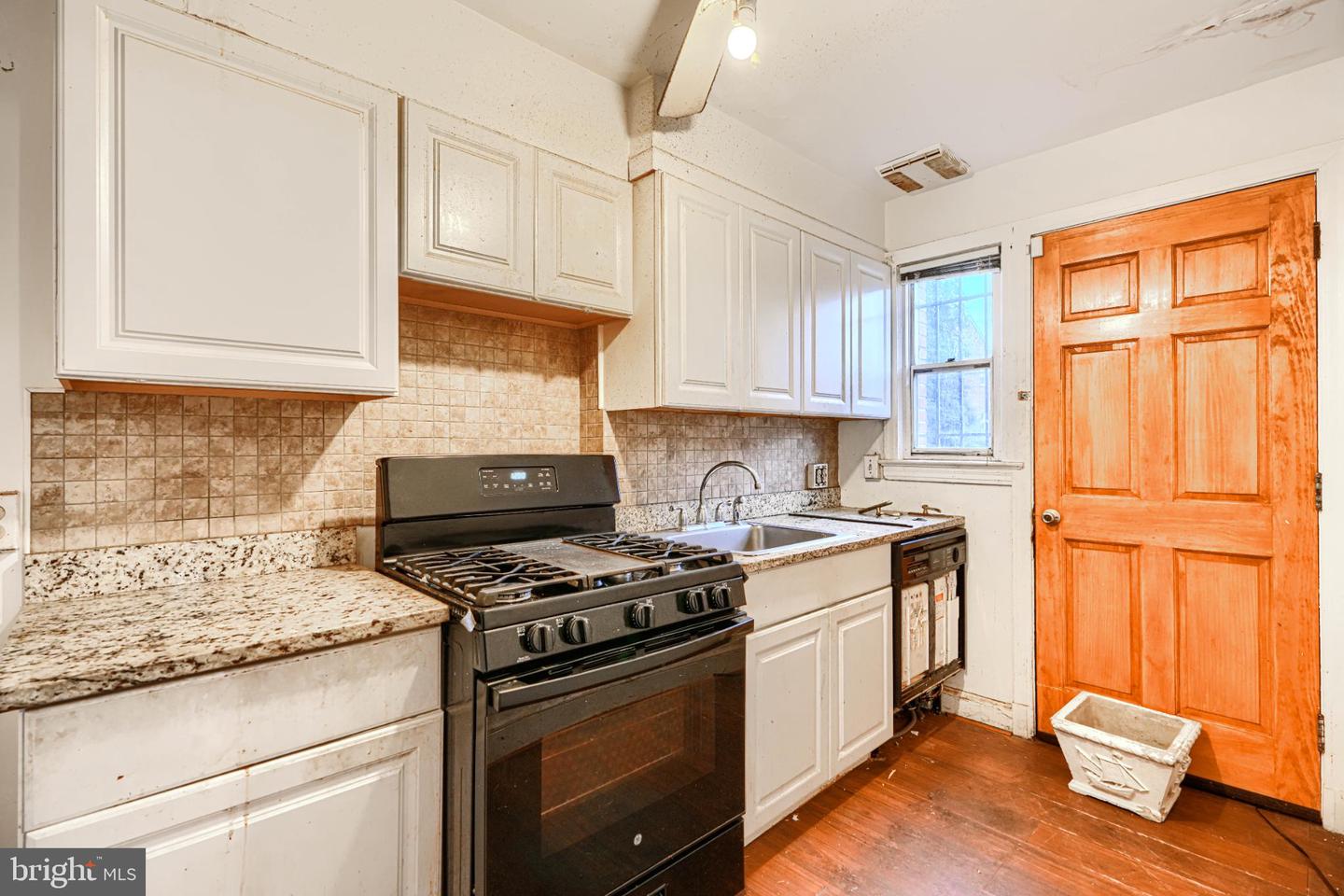 1904 U PL SE, WASHINGTON, District Of Columbia 20020, 3 Bedrooms Bedrooms, ,1 BathroomBathrooms,Residential,For sale,1904 U PL SE,DCDC2230014 MLS # DCDC2230014 1904 U PL SE, WASHINGTON, District Of Columbia 20020, 3 Bedrooms Bedrooms, ,1 BathroomBathrooms,Residential,For sale,1904 U PL SE,DCDC2230014 MLS # DCDC2230014