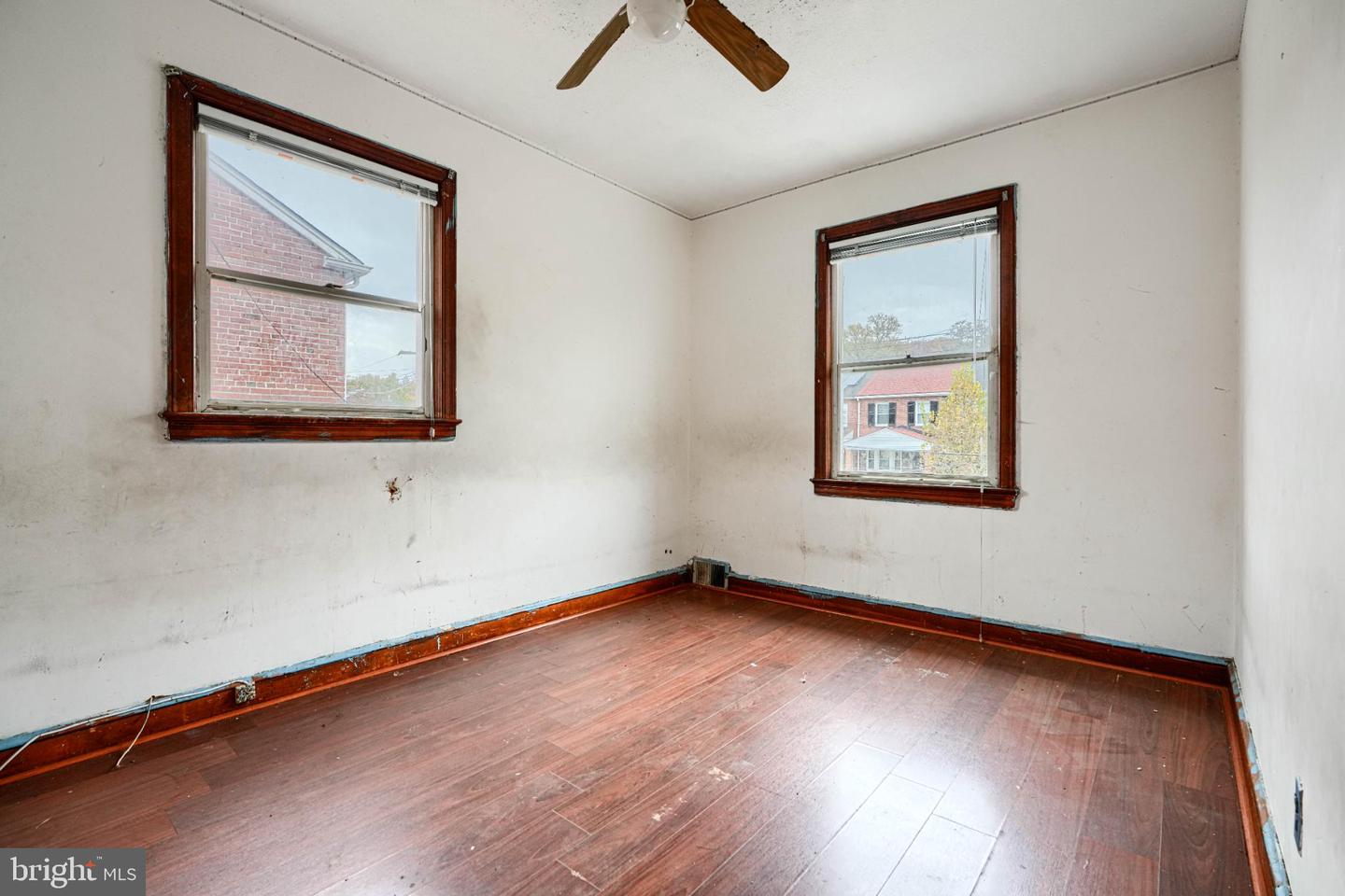 1904 U PL SE, WASHINGTON, District Of Columbia 20020, 3 Bedrooms Bedrooms, ,1 BathroomBathrooms,Residential,For sale,1904 U PL SE,DCDC2230014 MLS # DCDC2230014 1904 U PL SE, WASHINGTON, District Of Columbia 20020, 3 Bedrooms Bedrooms, ,1 BathroomBathrooms,Residential,For sale,1904 U PL SE,DCDC2230014 MLS # DCDC2230014