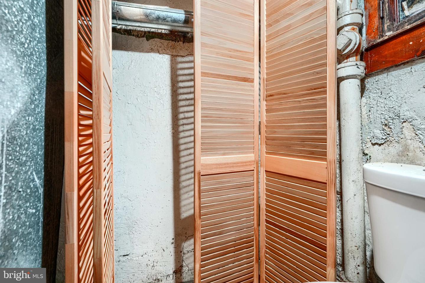 1904 U PL SE, WASHINGTON, District Of Columbia 20020, 3 Bedrooms Bedrooms, ,1 BathroomBathrooms,Residential,For sale,1904 U PL SE,DCDC2230014 MLS # DCDC2230014 1904 U PL SE, WASHINGTON, District Of Columbia 20020, 3 Bedrooms Bedrooms, ,1 BathroomBathrooms,Residential,For sale,1904 U PL SE,DCDC2230014 MLS # DCDC2230014