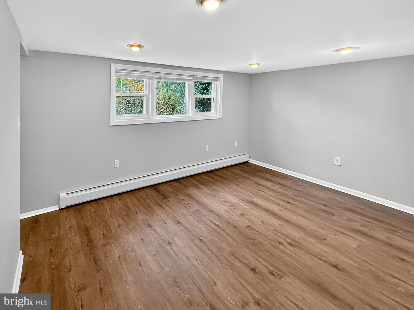 13430 GREENACRE DR, WOODBRIDGE, Virginia 22191, 4 Bedrooms Bedrooms, ,2 BathroomsBathrooms,Residential,For sale,13430 GREENACRE DR,VAPW2107134 MLS # VAPW2107134