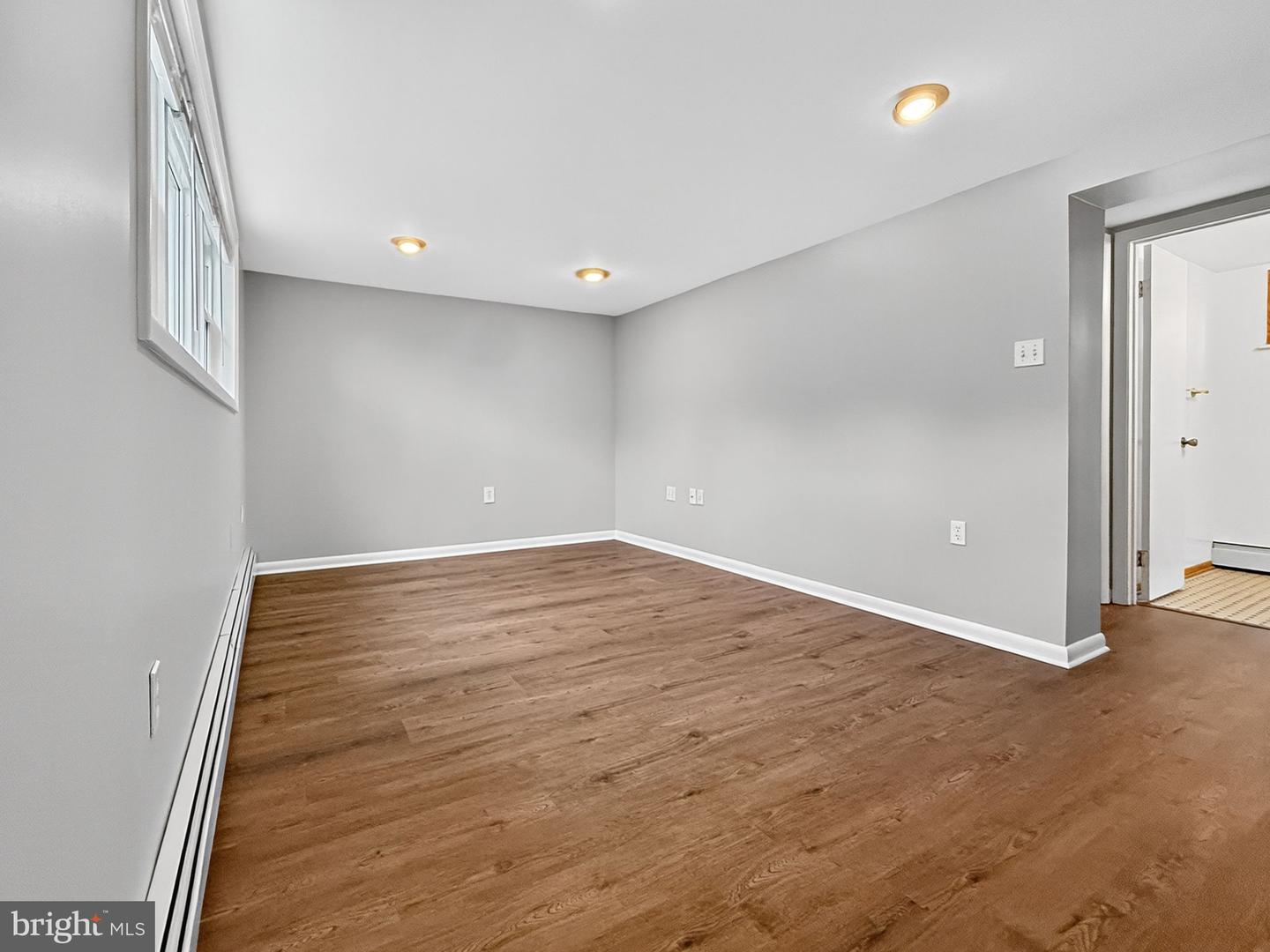 13430 GREENACRE DR, WOODBRIDGE, Virginia 22191, 4 Bedrooms Bedrooms, ,2 BathroomsBathrooms,Residential,For sale,13430 GREENACRE DR,VAPW2107134 MLS # VAPW2107134