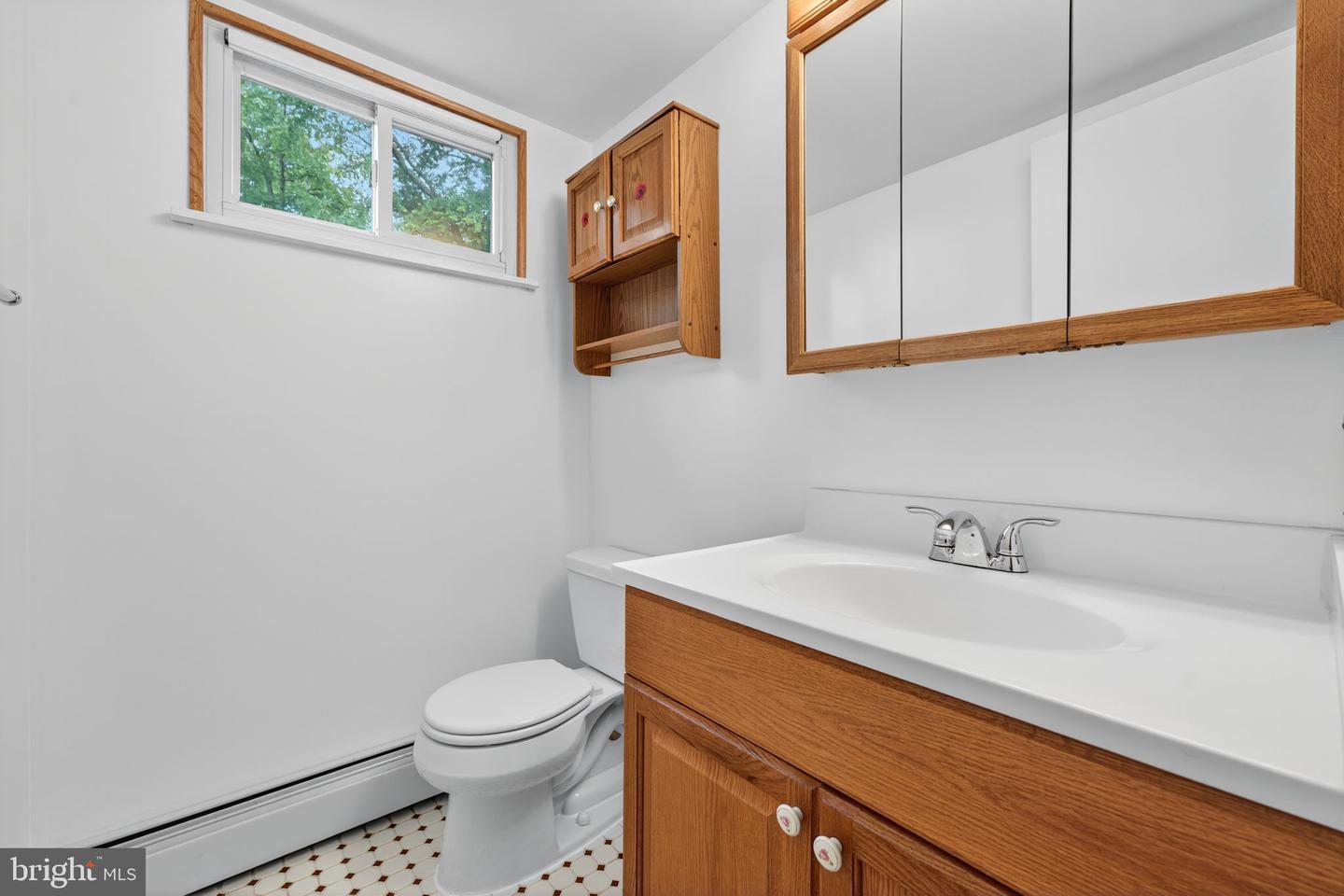 13430 GREENACRE DR, WOODBRIDGE, Virginia 22191, 4 Bedrooms Bedrooms, ,2 BathroomsBathrooms,Residential,For sale,13430 GREENACRE DR,VAPW2107134 MLS # VAPW2107134